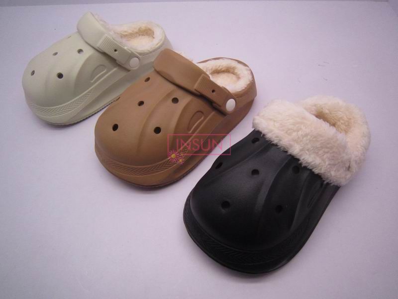CHILD CLOGS
