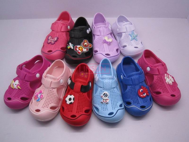 CHILD CLOGS