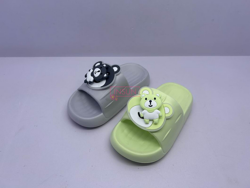 INJECTION SLIDE CHLID SLIPPERS