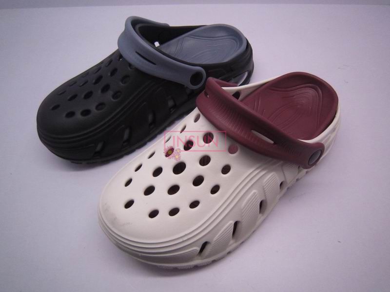 MEN CLOGS