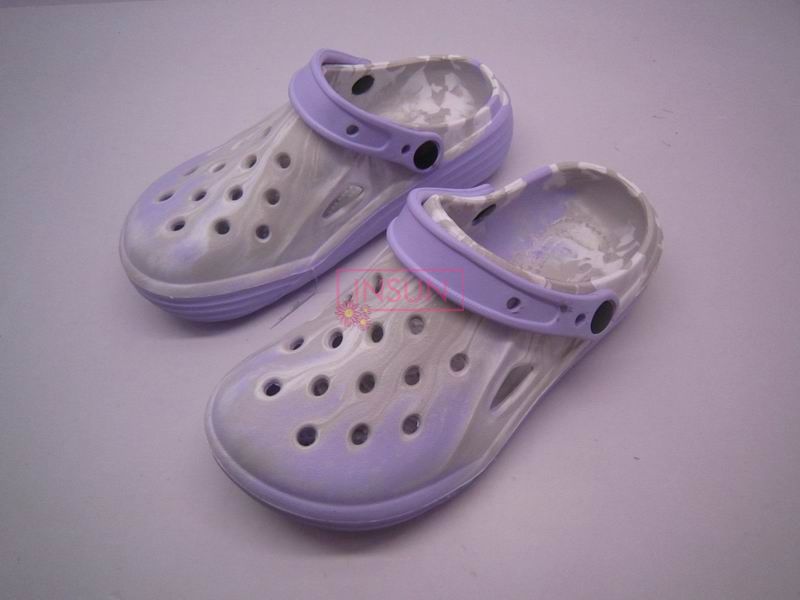 WOMAN CLOGS