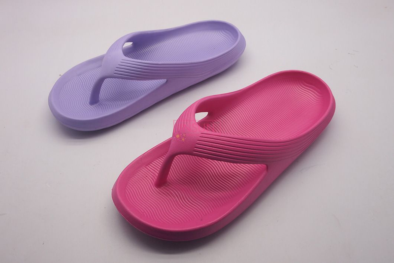 INJECTION THONG STRAP