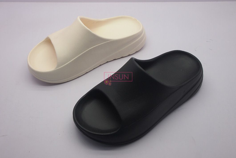 INJECTION SLIDE SLIPPERS