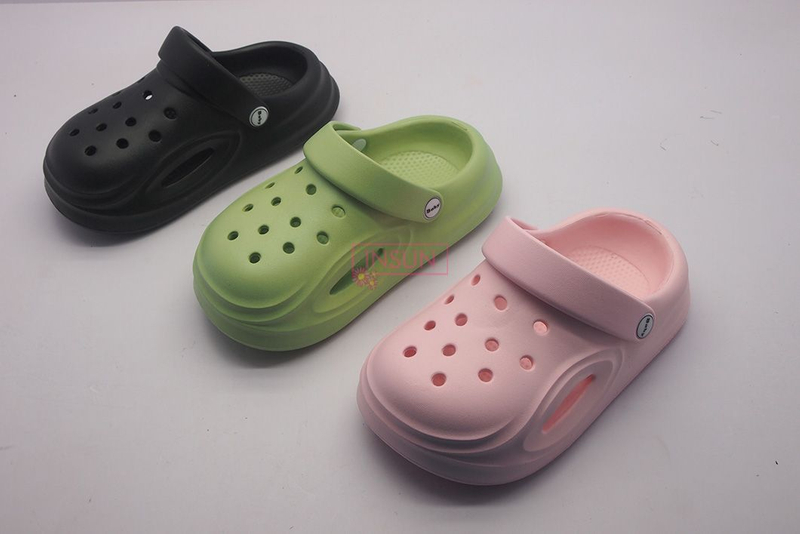 CLOGS