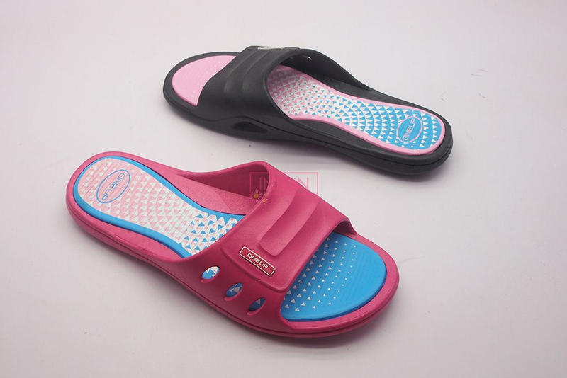 INJECTION SLIDE SLIPPERS