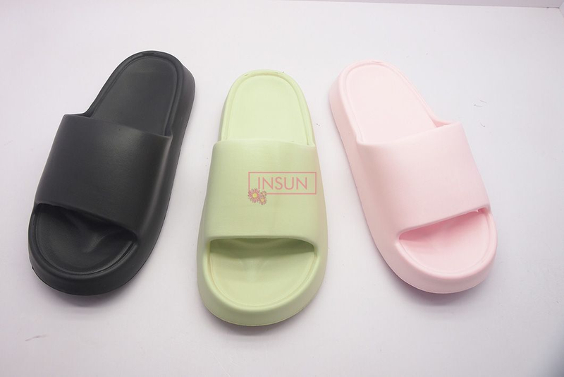 INJECTION SLIDE SLIPPERS