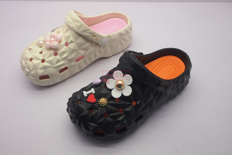CLOGS