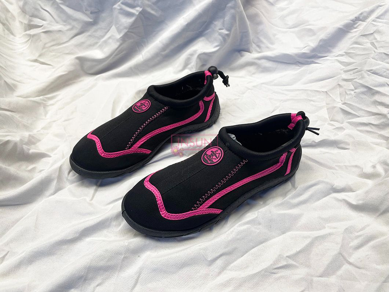 AQUA SHOES