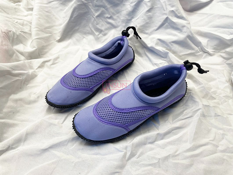 AQUA SHOES