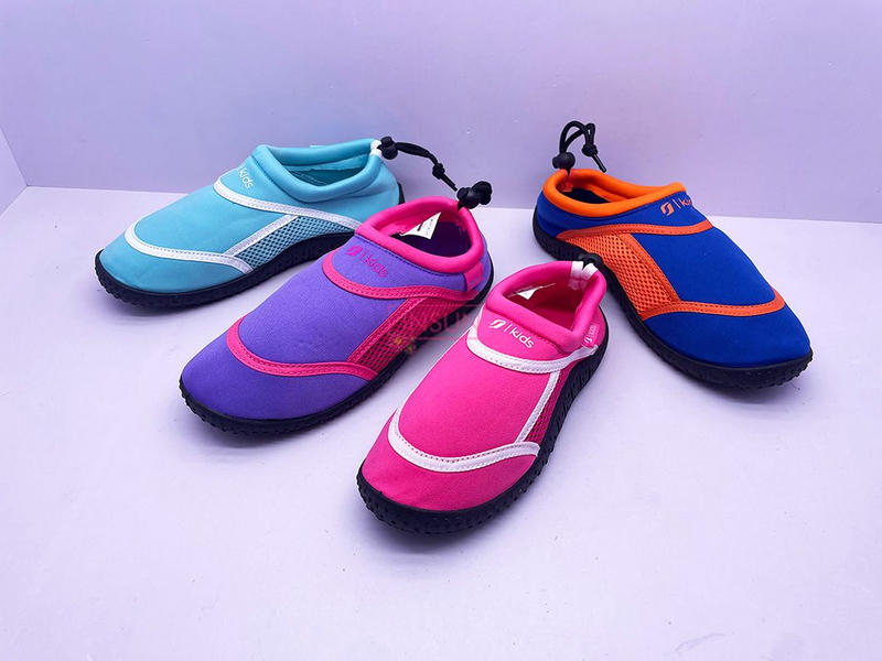 AQUA SHOES
