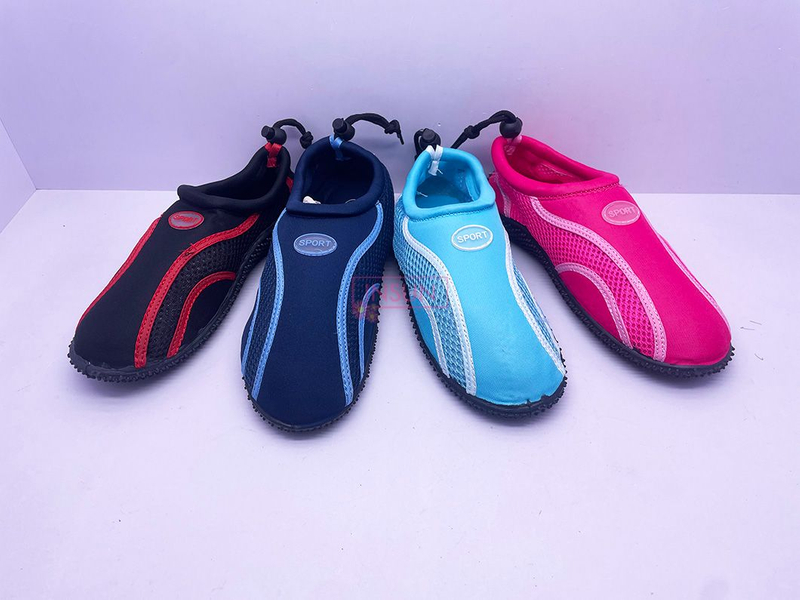 AQUA SHOES