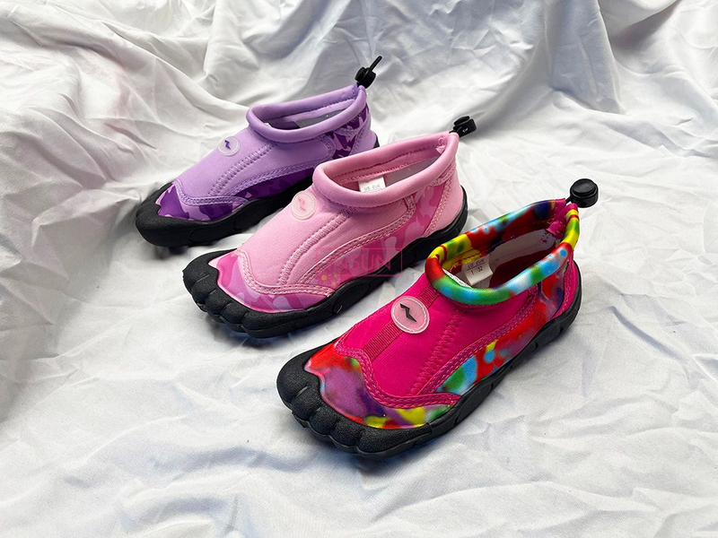 AQUA SHOES