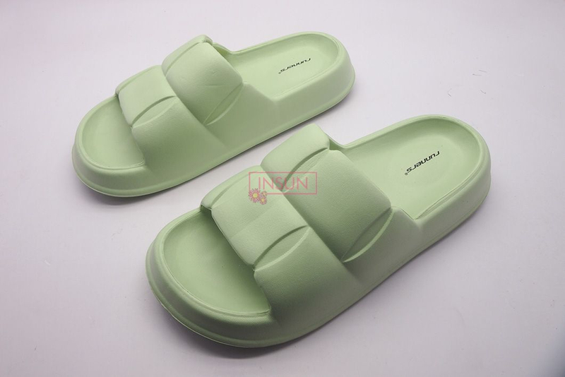 INJECTION SLIDE SLIPPERS