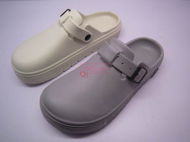 MEN CLOGS