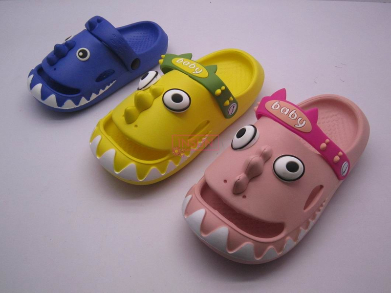 CHILD CLOG