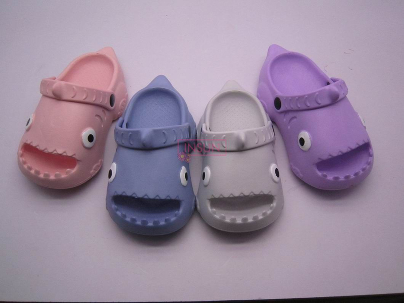 CHILD CLOG