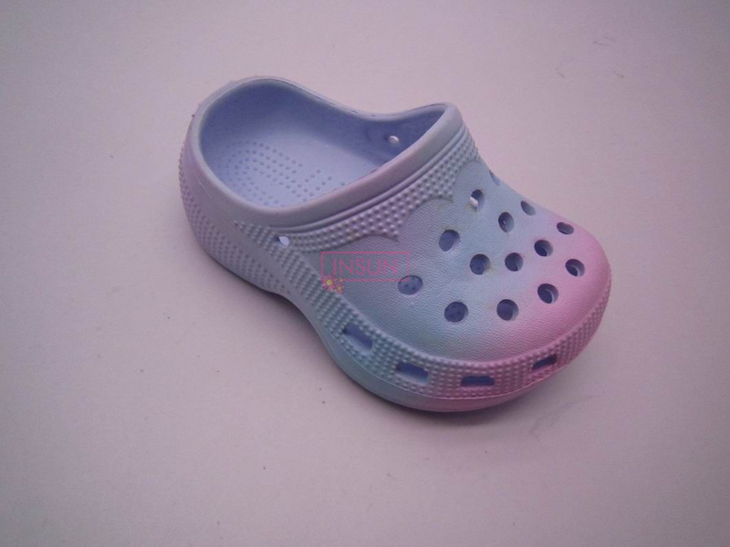 CHILD CLOG