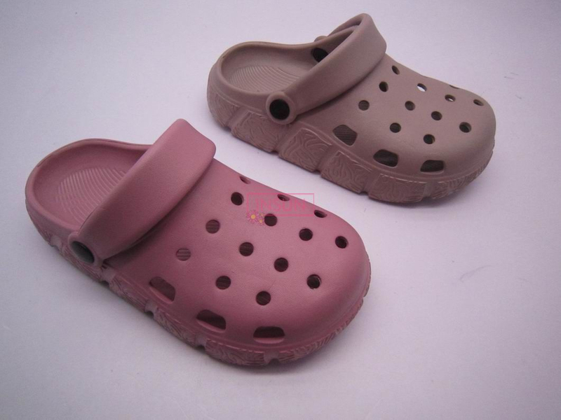 CHILD CLOG