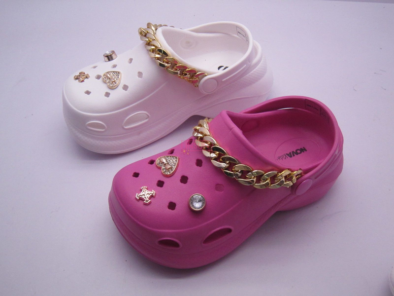 CHILD CLOG