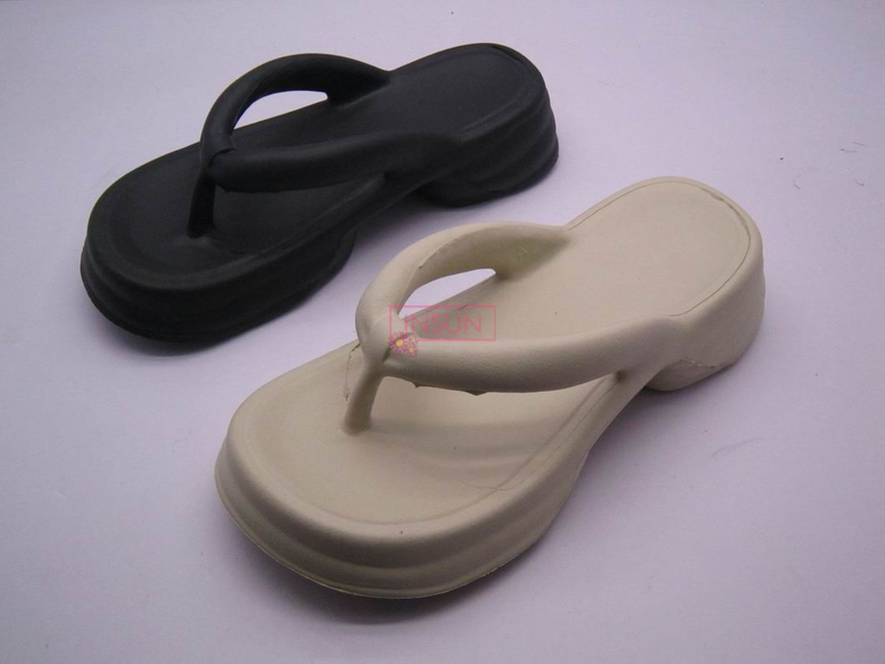 INJECTION THONG STRAP