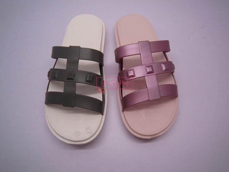 WOMEN SEPERATE INJECTION