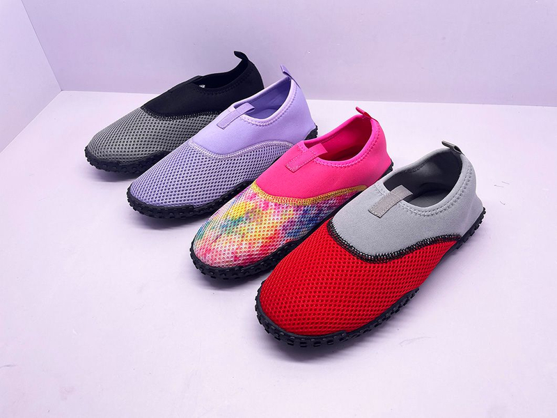 AQUA SHOES