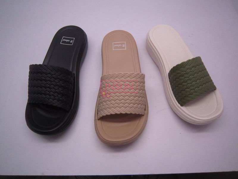 WOMEN SEPERATE INJECTION