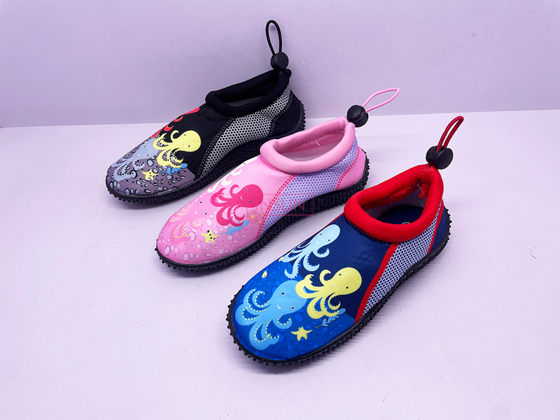 AQUA SHOES