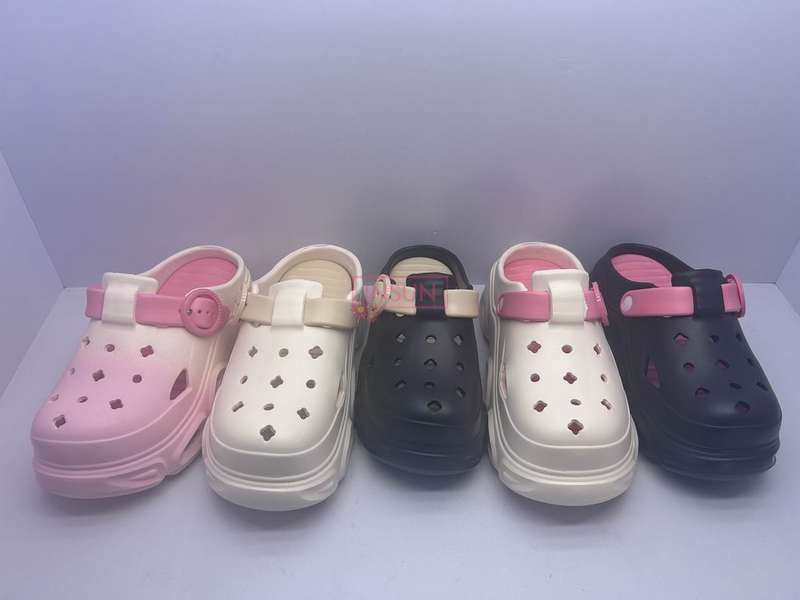 WOMEN CLOG
