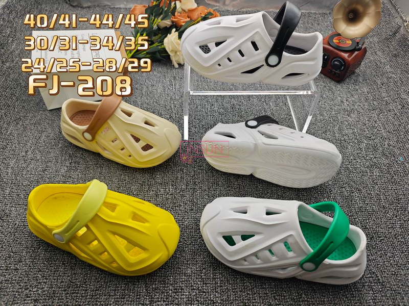 CHILD CLOGS