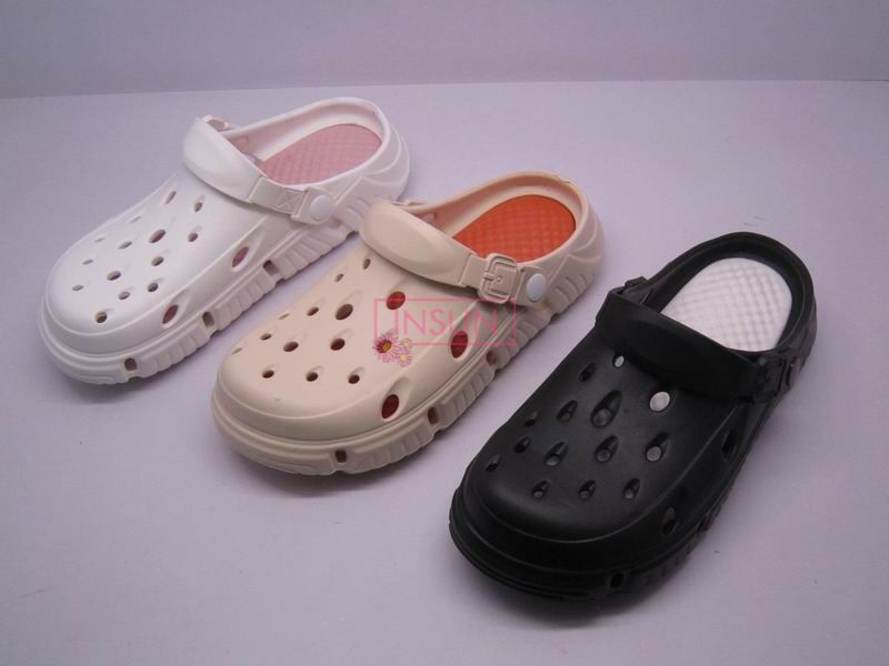 MEN CLOGS