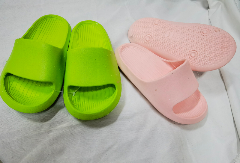 INJECTION CHILD SLIPPERS