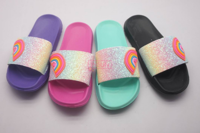 INJECTION SLIDE CHLID SLIPPERS