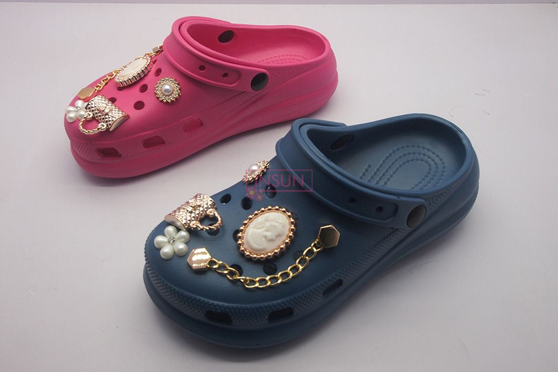 CLOGS