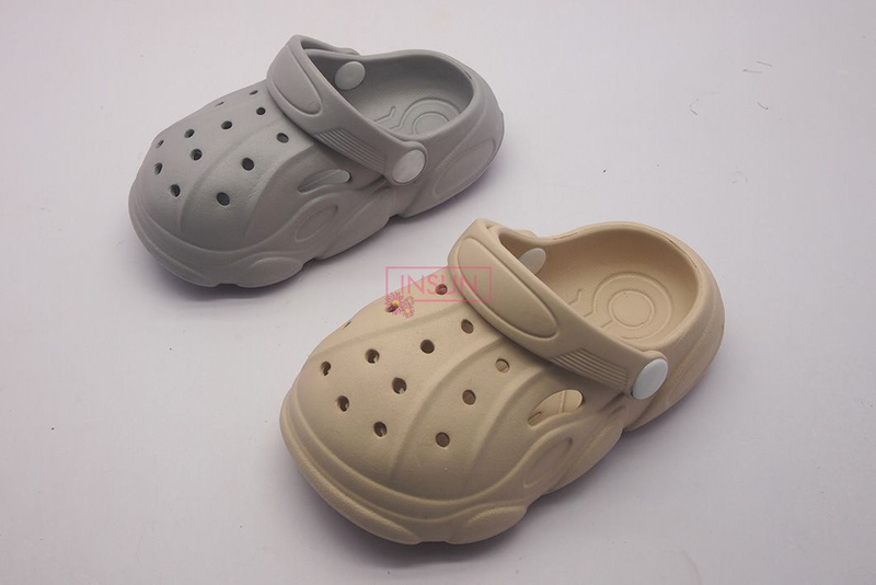 CLOGS