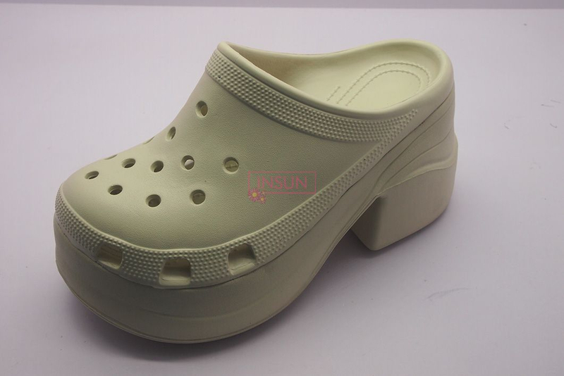 CLOGS