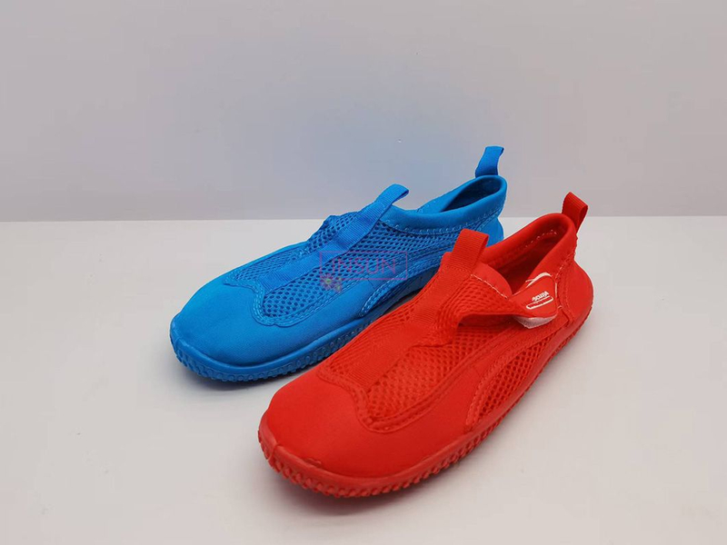 AQUA SHOES