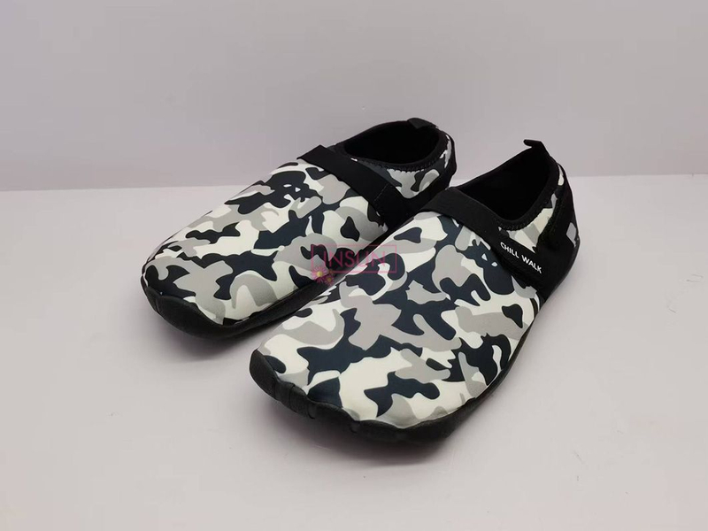 AQUA SHOES