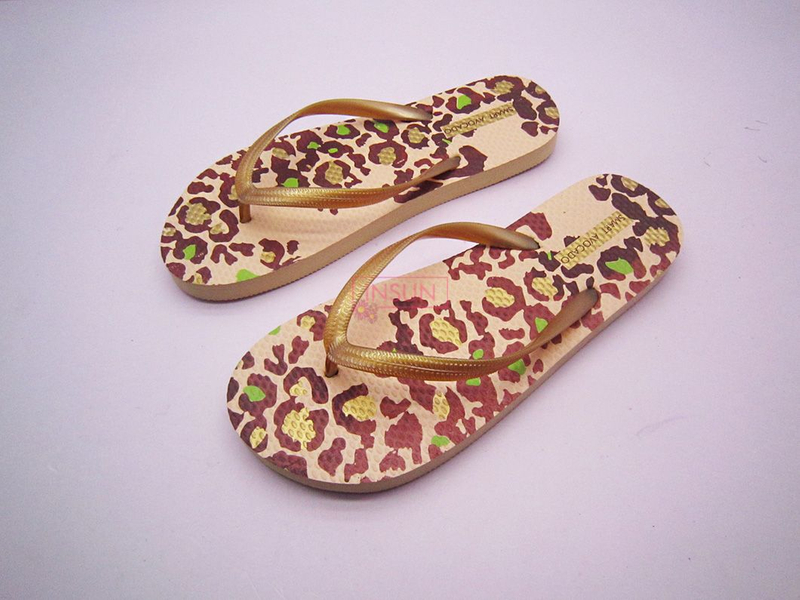FLIP FLOPS