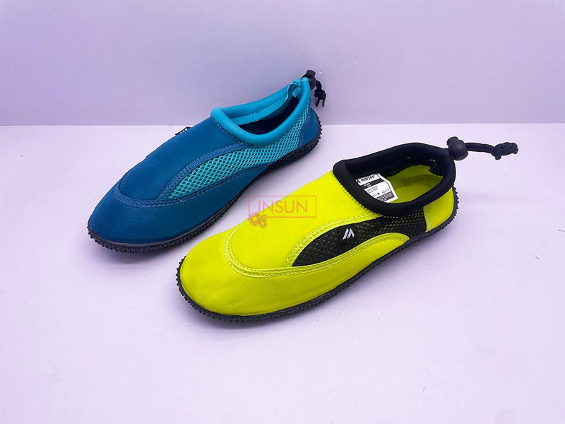 AQUA SHOES