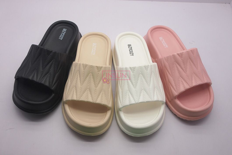 INJECTION SLIDE SLIPPERS