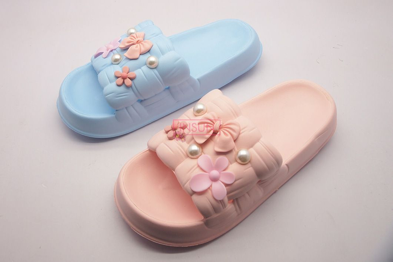 INJECTION SLIDE SLIPPERS