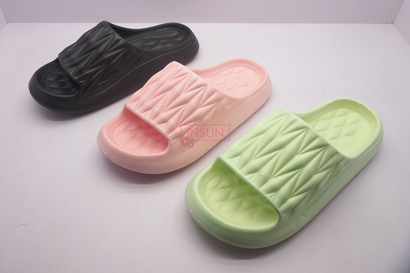 INJECTION SLIDE SLIPPERS