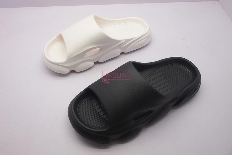 INJECTION SLIDE SLIPPERS