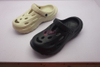 MEN CLOGS