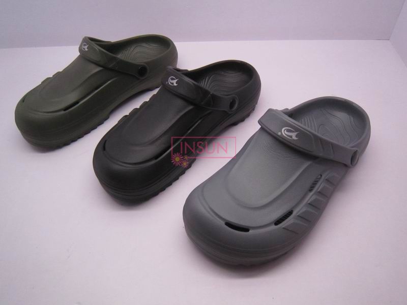MEN CLOGS
