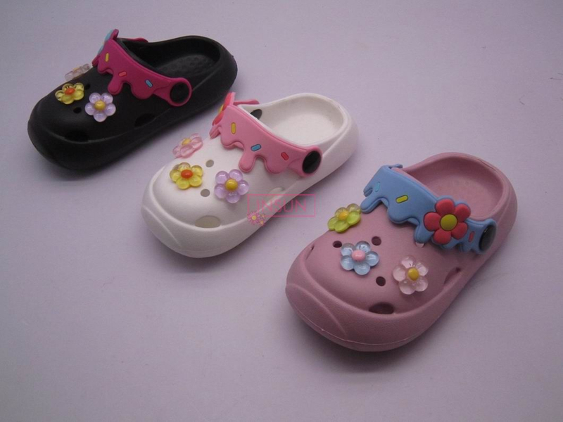 CHILD CLOG