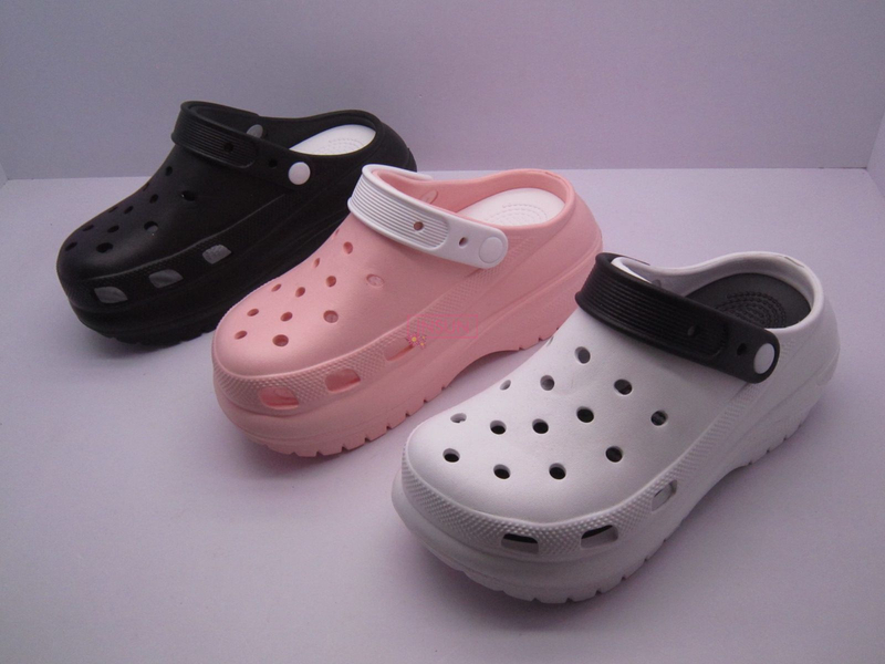 WOMEN CLOG