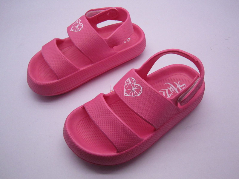CHILD CLOG