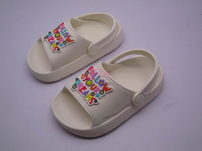 INJECTION SLIDE CHLID SLIPPERS